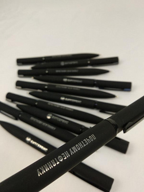 Ручка металлическая шариковая MIRROR BLACK, покрытие soft touch - «ПОЧЁТНОМУ НЕФТЯНИКУ» – «БИТСЕРВИС».  13