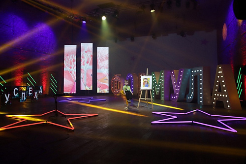Буквы объёмные световые «ФОРМУЛА» для телевизионного детского конкурс «Формула успеха».  40